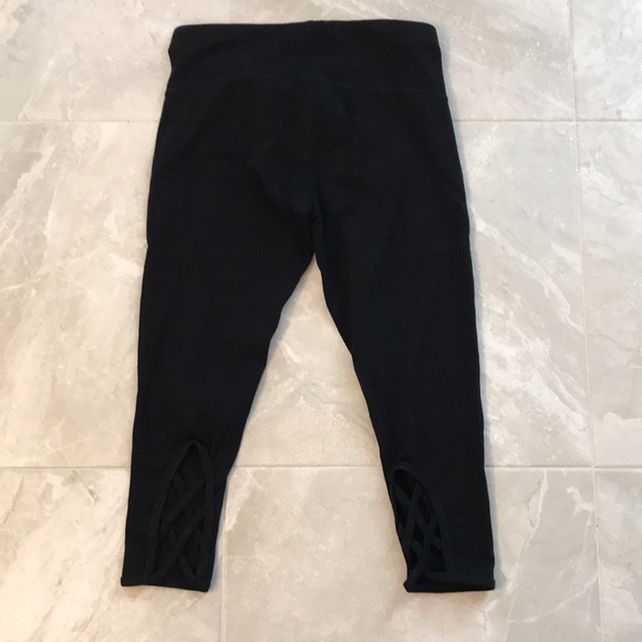 ACX Active black pants/ capri - Picture 3 of 5